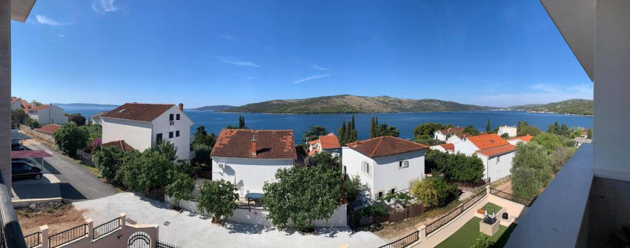 Sea View Apartment Seget Vranjica Exterior photo