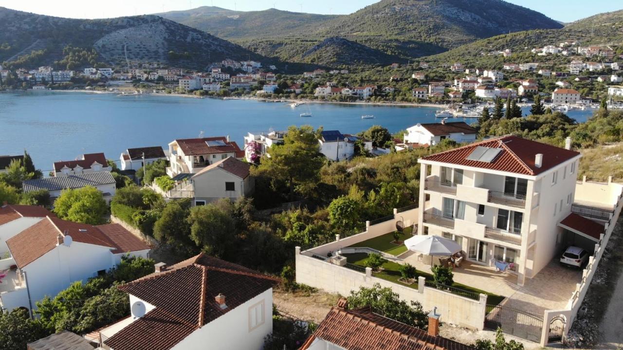 Sea View Apartment Seget Vranjica Exterior photo